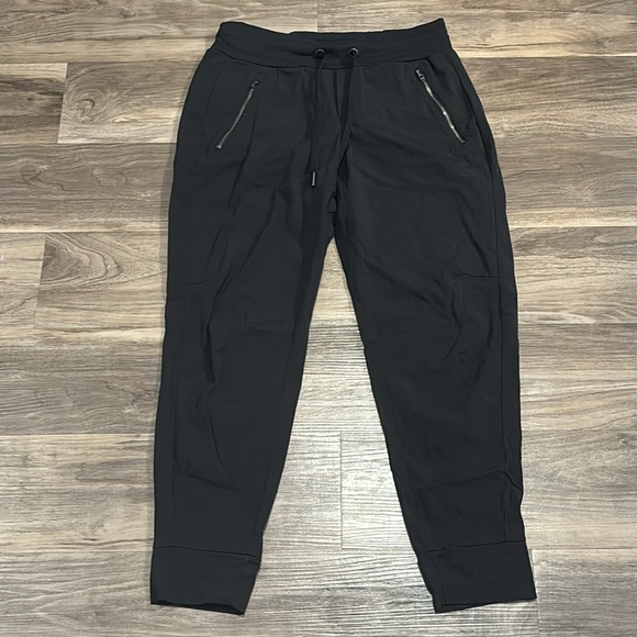 Athleta Like New Trekkie North Jogger - Picture 3 of 7